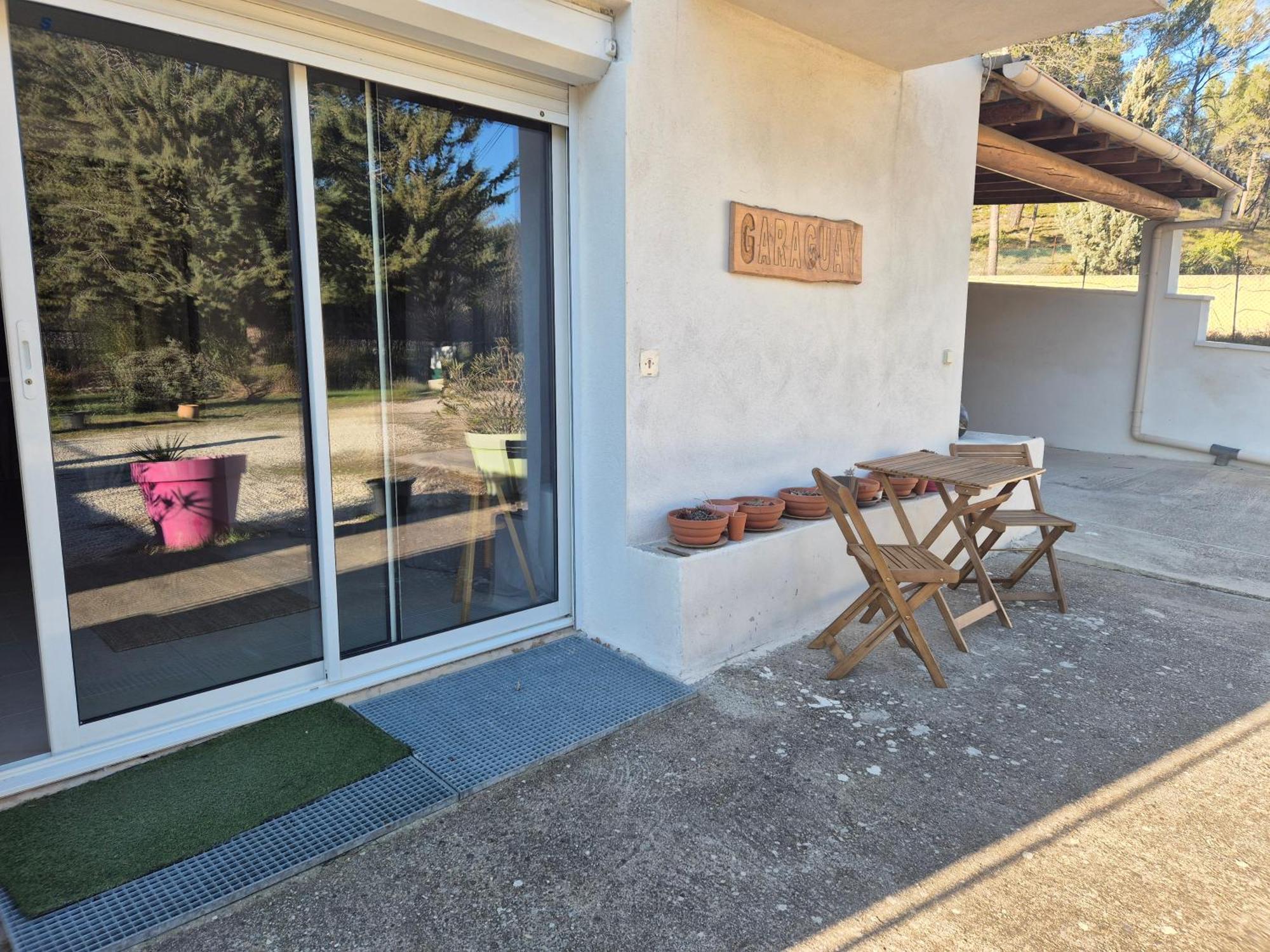 Location Venelles Villa ภายนอก รูปภาพ