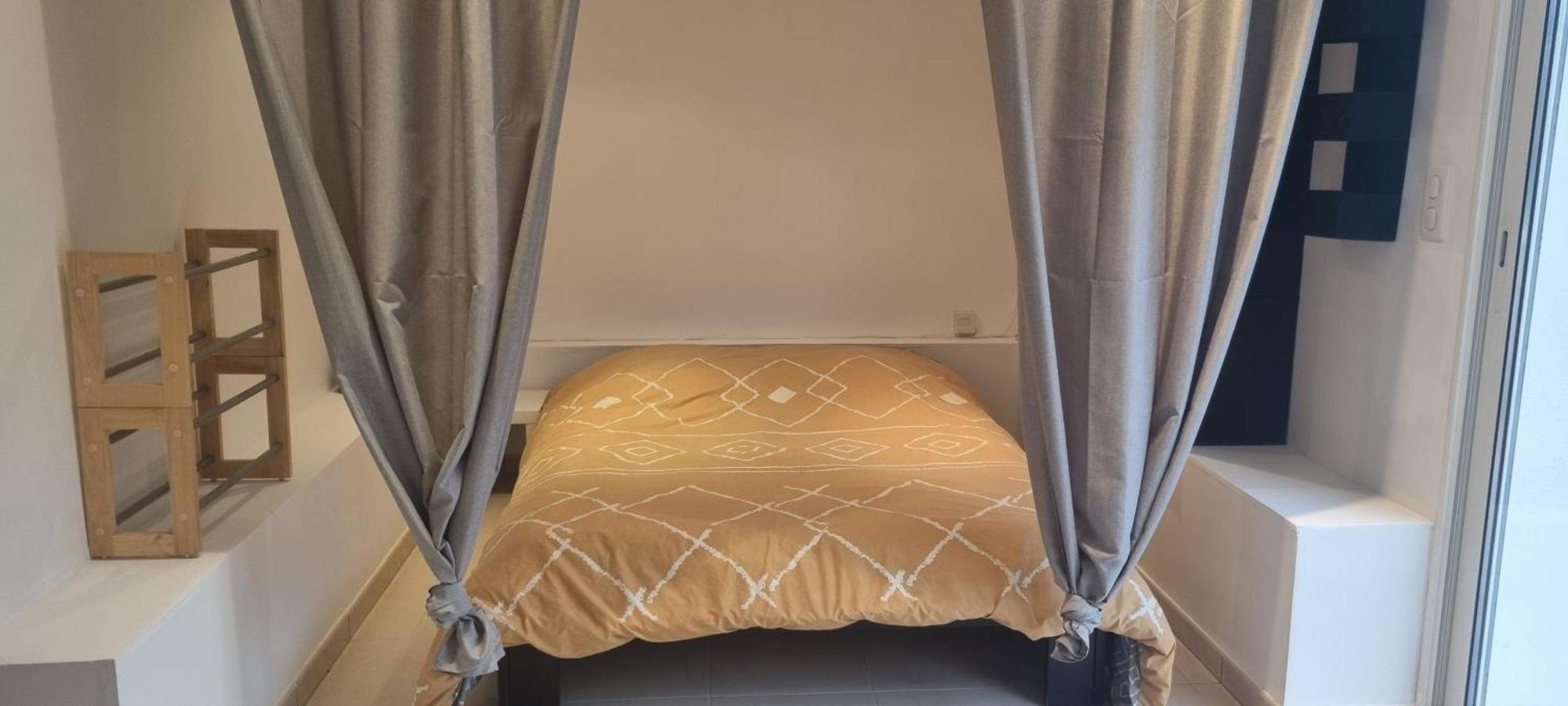 Location Venelles Villa ภายนอก รูปภาพ